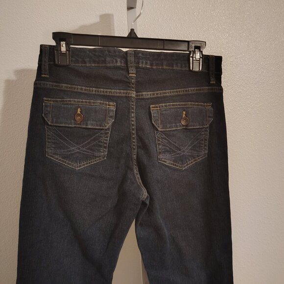 Lee Jeans Women's Size 8 Short Lower on the Waist Flap Back Pockets Stretch - Picture 2 of 11
